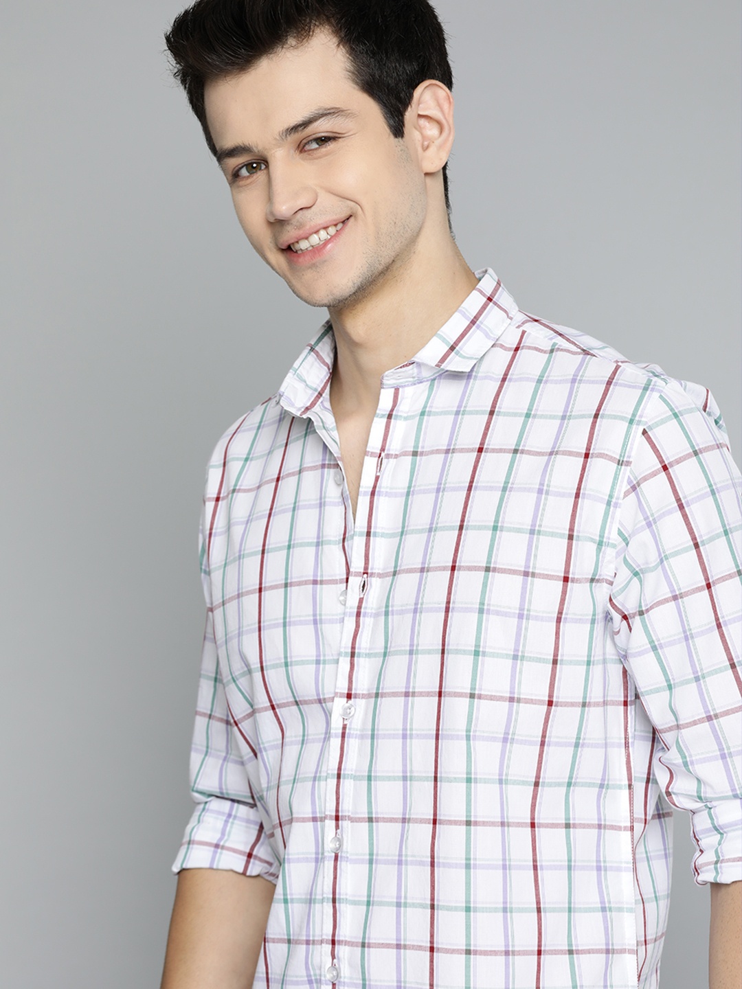 

Mast & Harbour Men White Checked Casual Shirt
