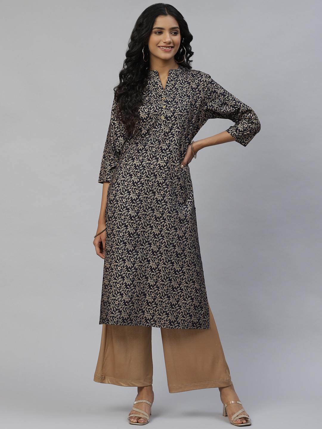 

DESI BEATS Women Navy Blue & Gold-Toned Floral Printed Kurta