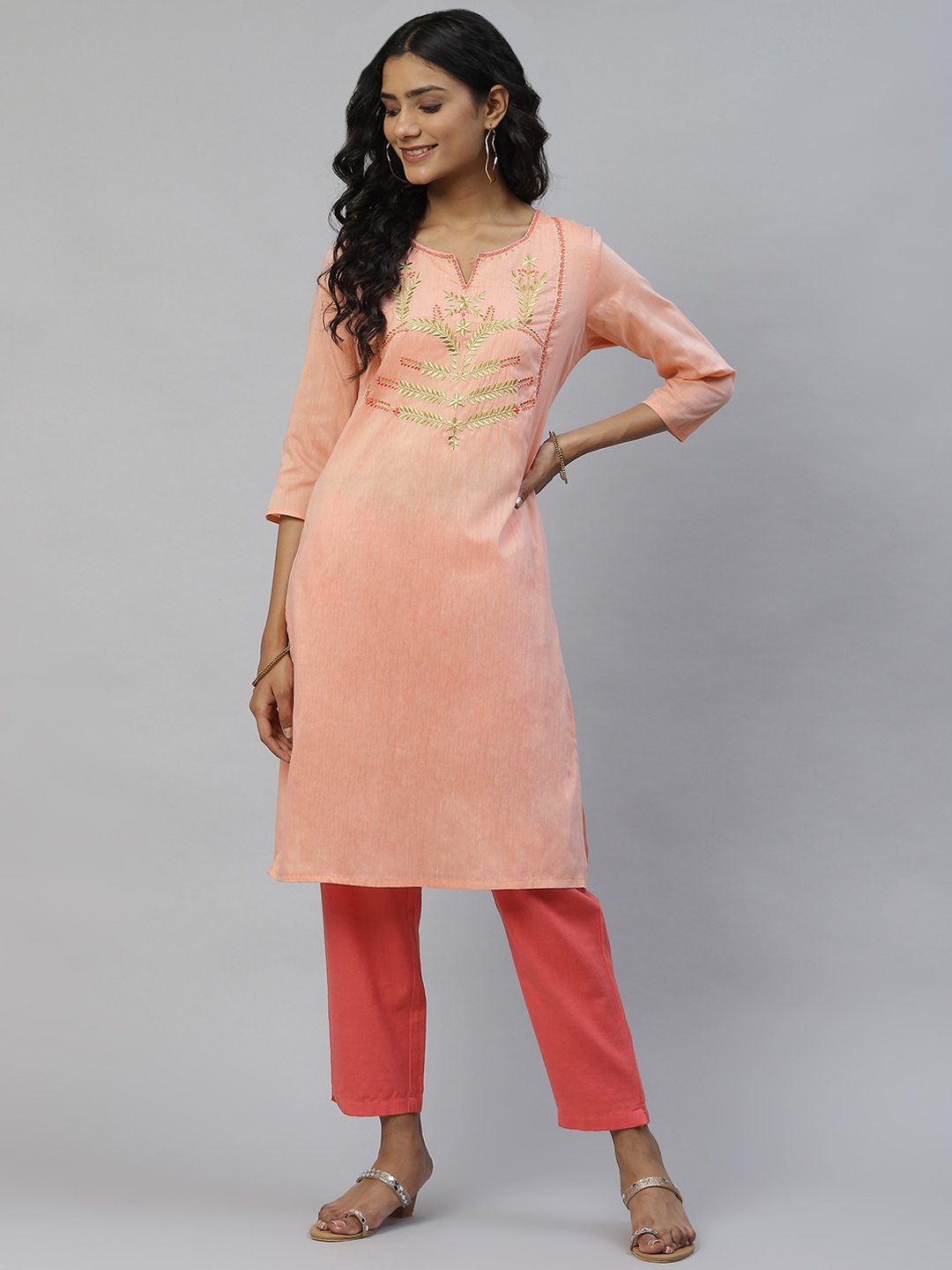 

DESI BEATS Women Peach-Coloured Yoke Design Kurta