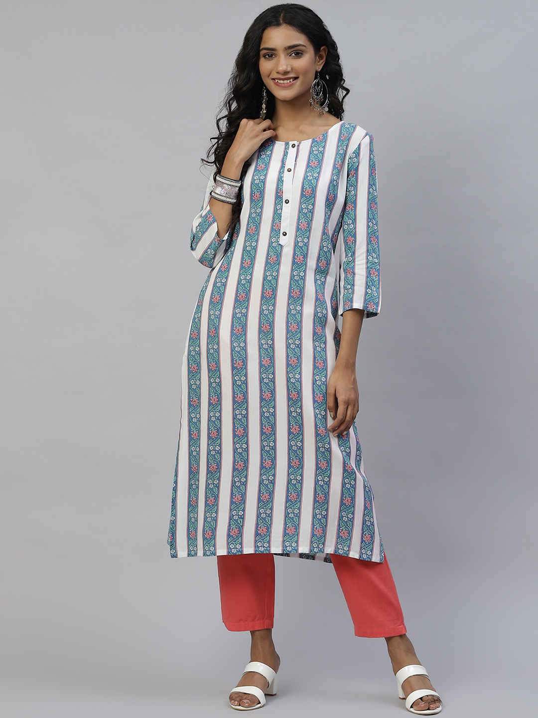 

DESI BEATS Women White & Turquoise Blue Striped Floral Kurta