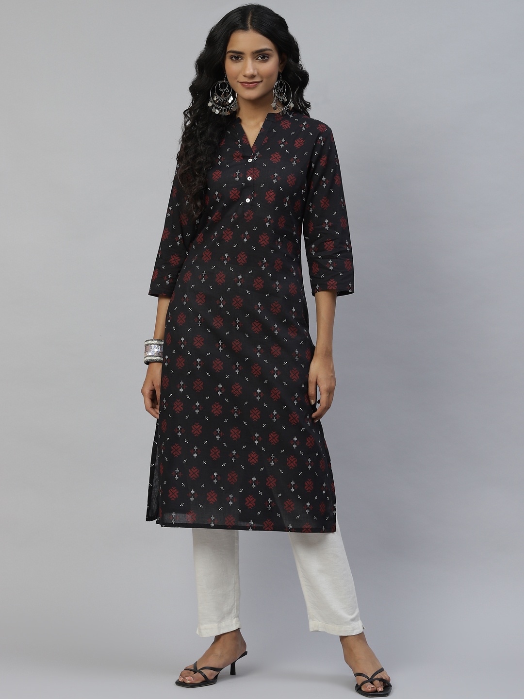 

DESI BEATS Women Black & Red Ethnic Motifs Printed Cotton Kurta