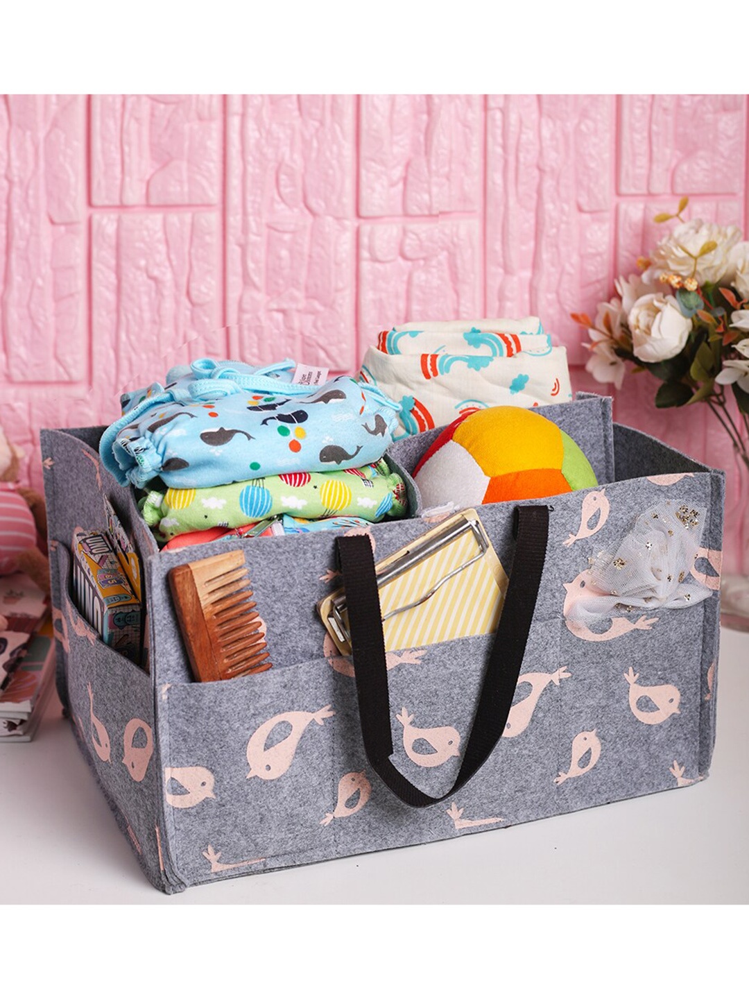 

SuperBottoms Kids Grey & Peach-Coloured Printed Sustainable Diaper Bag