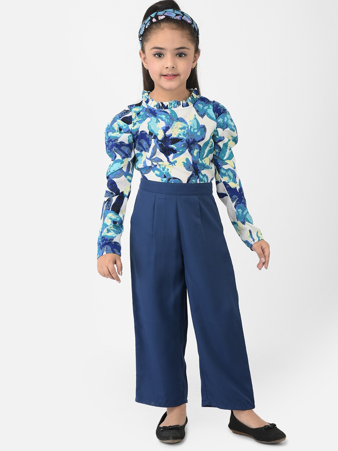 

Eavan Girls Blue & White Printed Basic Jumpsuit