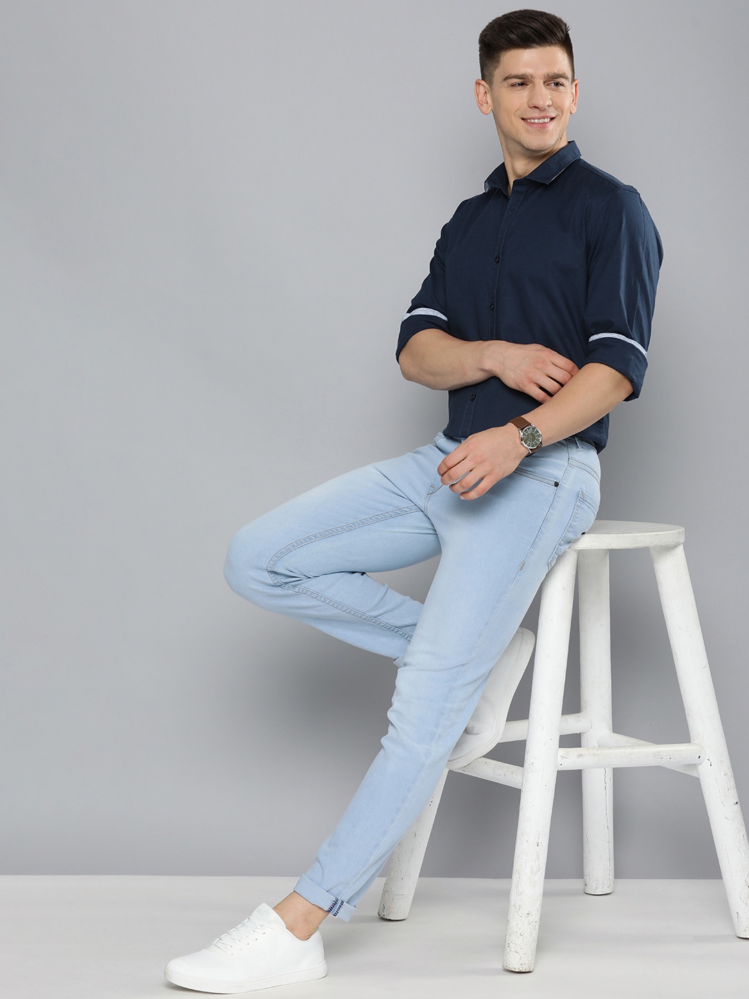 

Mast & Harbour Men Navy Blue Pure Cotton Casual Shirt