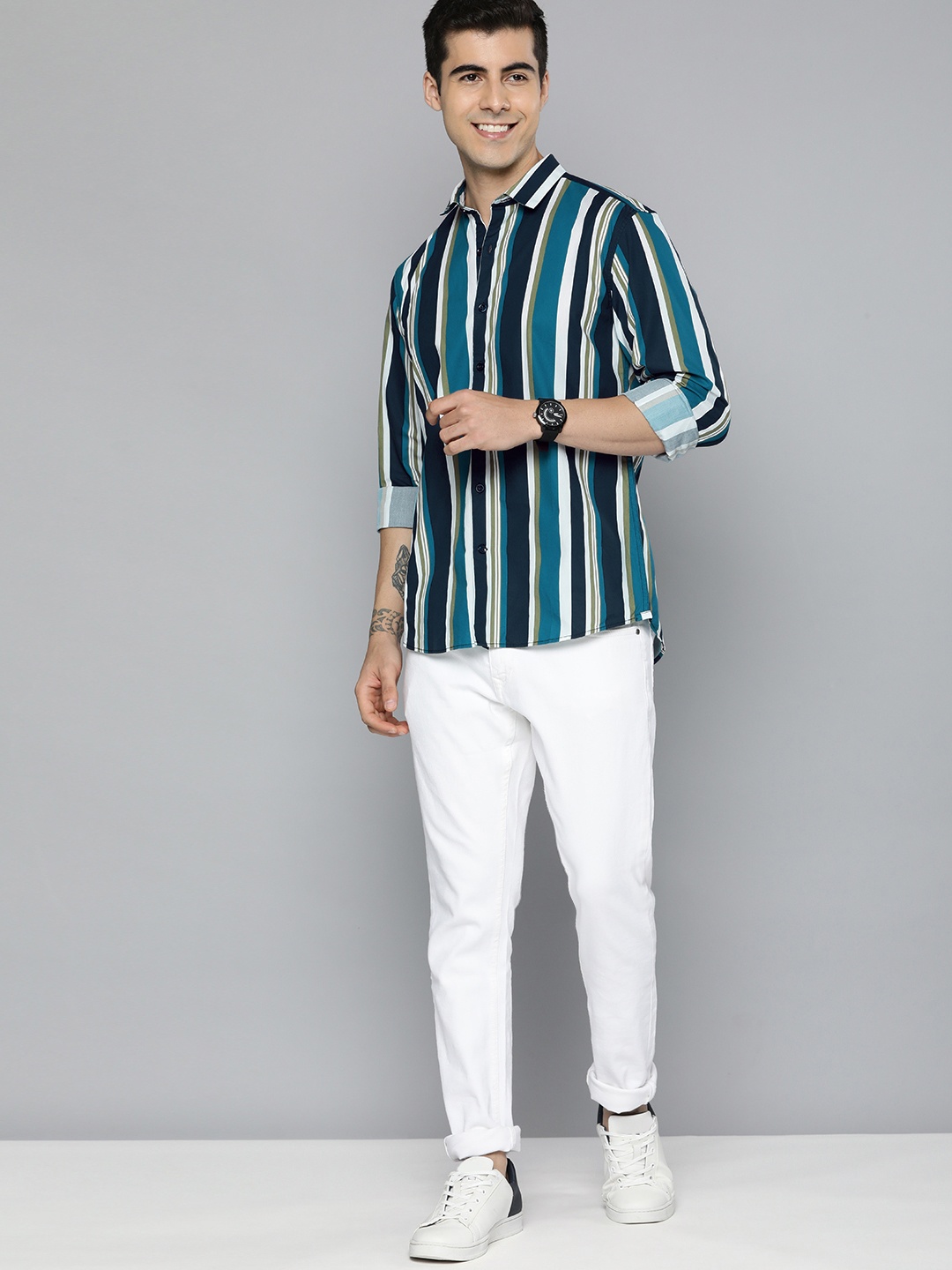 

Mast & Harbour Men Blue And White Slim Fit Striped Pure Cotton Casual Shirt