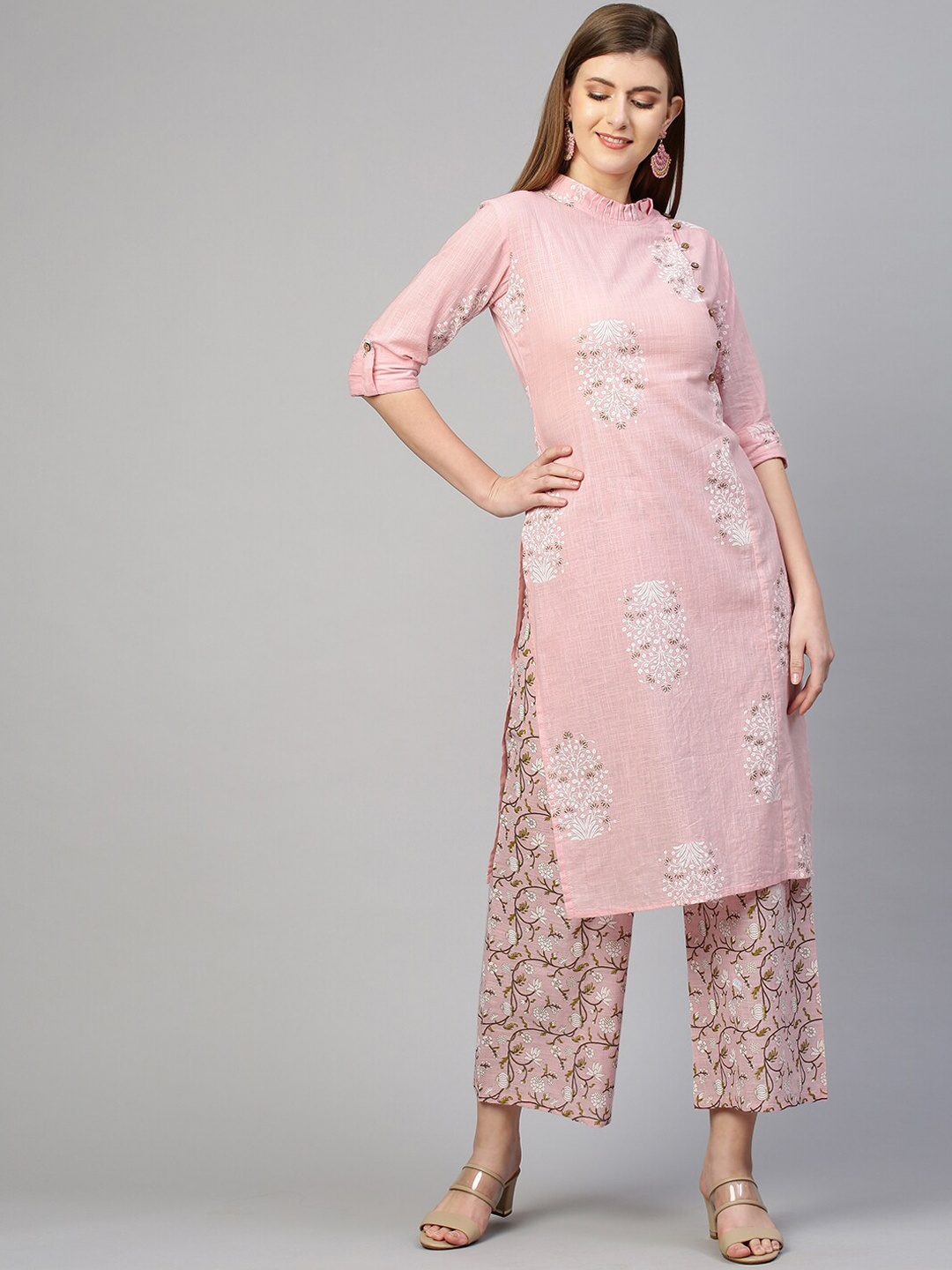 

FASHOR Women Pink Floral Printed Kurta with Palazzos