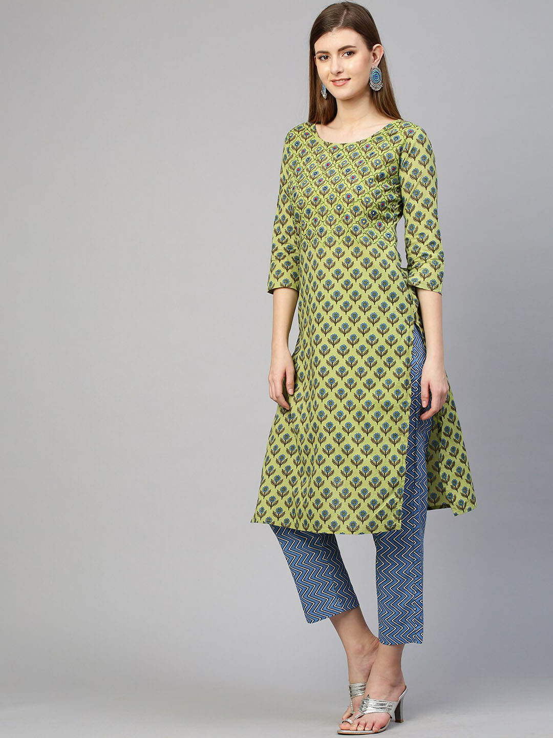 

FASHOR Women Green Floral Printed Pure Cotton Kurta with Trousers