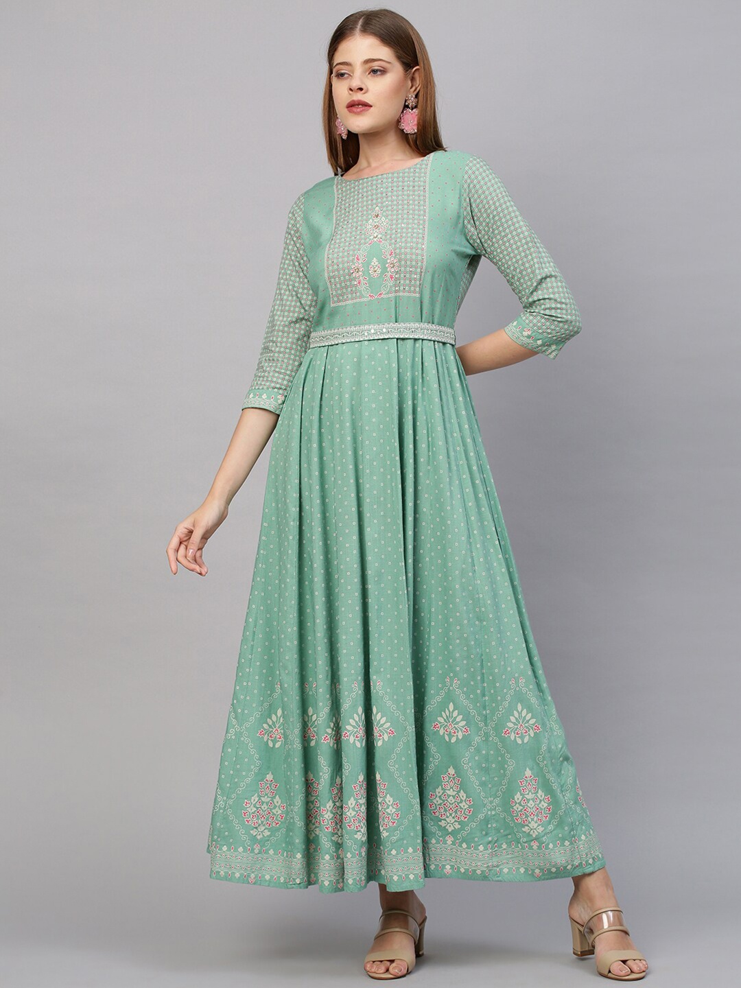 

FASHOR Green Ethnic Motifs Embroidered Ethnic Maxi Dress