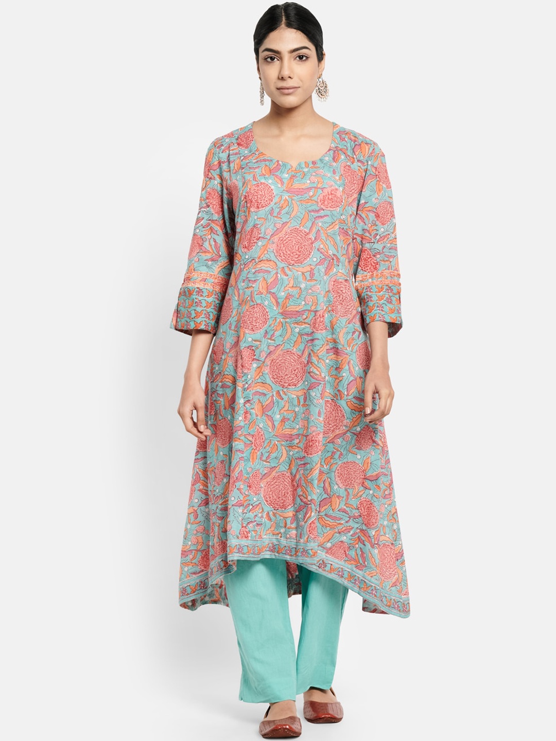 

Fabindia Women Blue Floral Printed Pleated Pure Cotton Kurta with Trousers