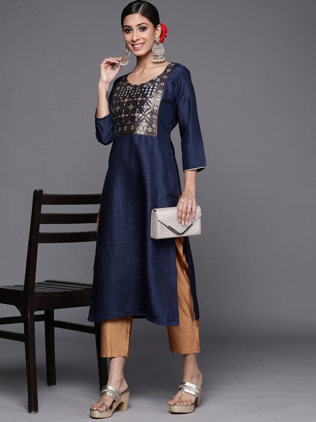 

Indo Era Women Navy Blue & Golden Yoke Design Kurta