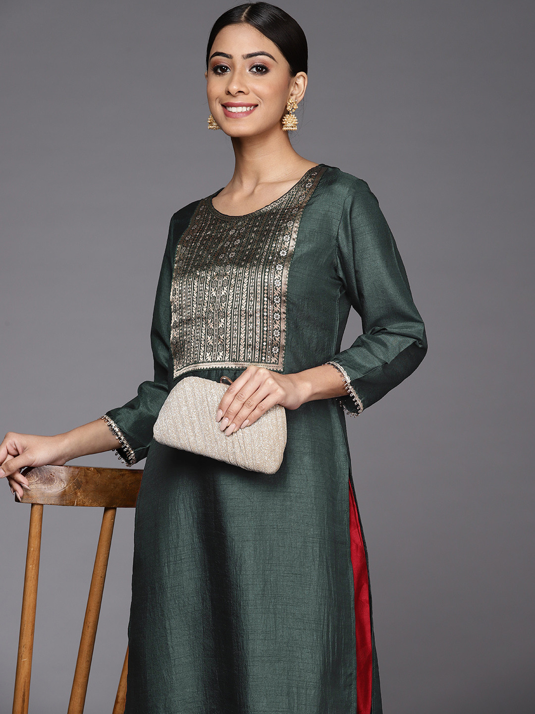 

Indo Era Women Green & Gold-Toned Ethnic Motifs Yoke Design Kurta