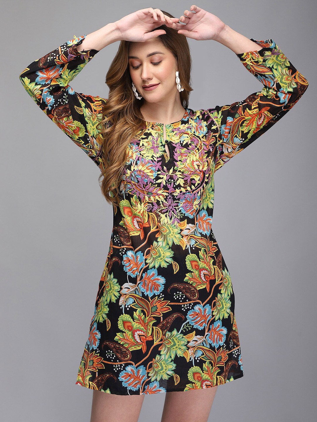 

Aditi Wasan Black & Yellow Printed & Embroidered Cotton Tunic