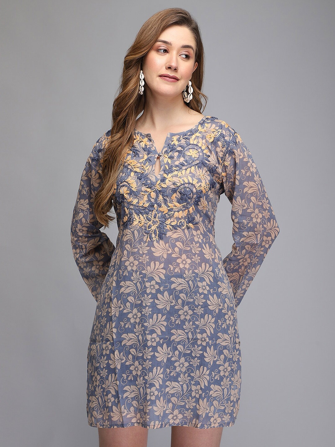 

Aditi Wasan Women Grey & Beige Floral Embroidered Cotton Tunic