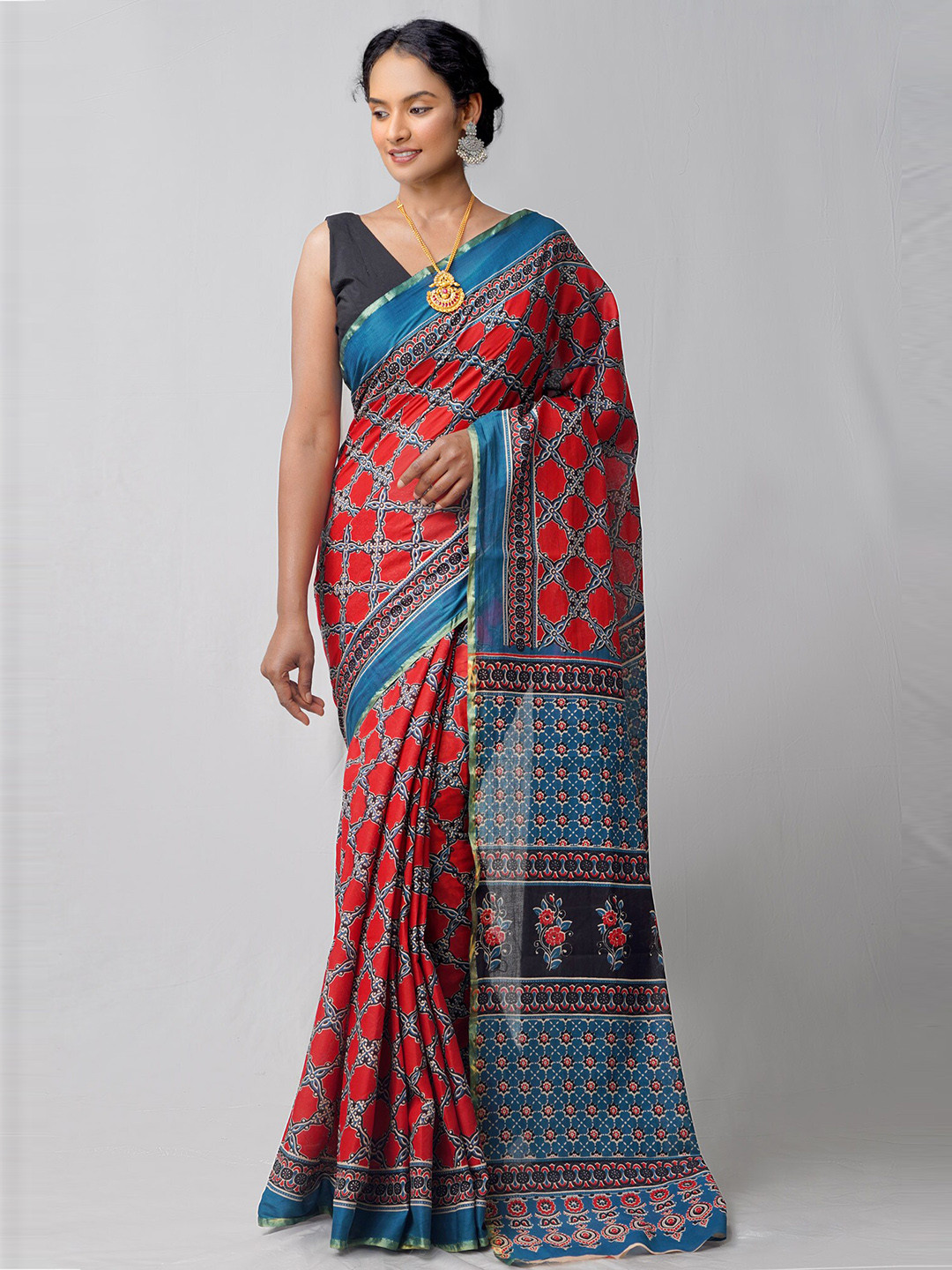 

Unnati Silks Red & Blue Pure Cotton Baluchari Saree