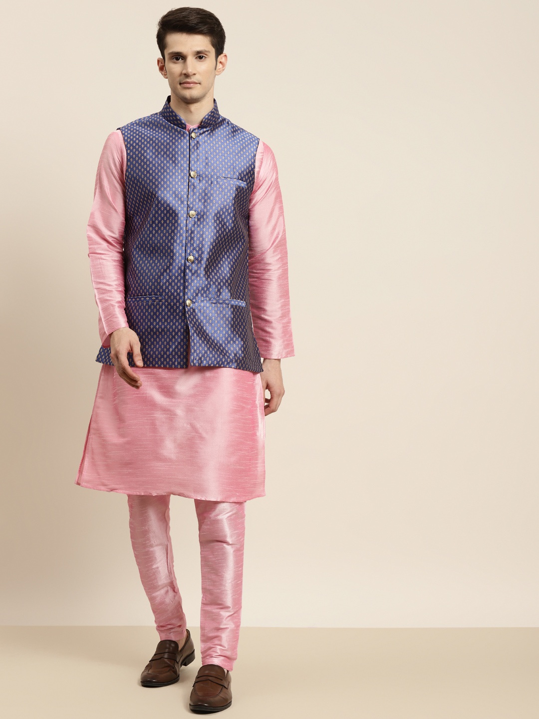

SOJANYA Men Pink Kurta with Churidar & Nehru Jacket