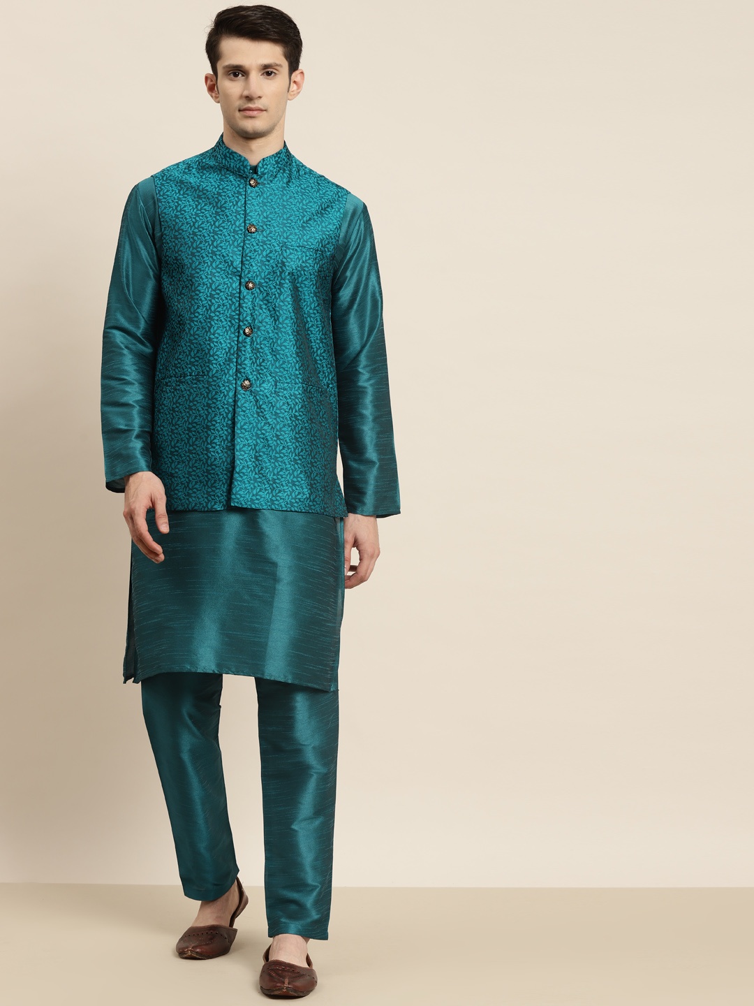 

SOJANYA Men Teal Kurta with Pyjamas & Nehru Jacket