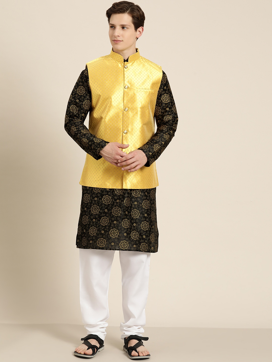 

SOJANYA Men Black & Gold Floral Straight Kurta Churidar & Woven Design Nehru Jacket