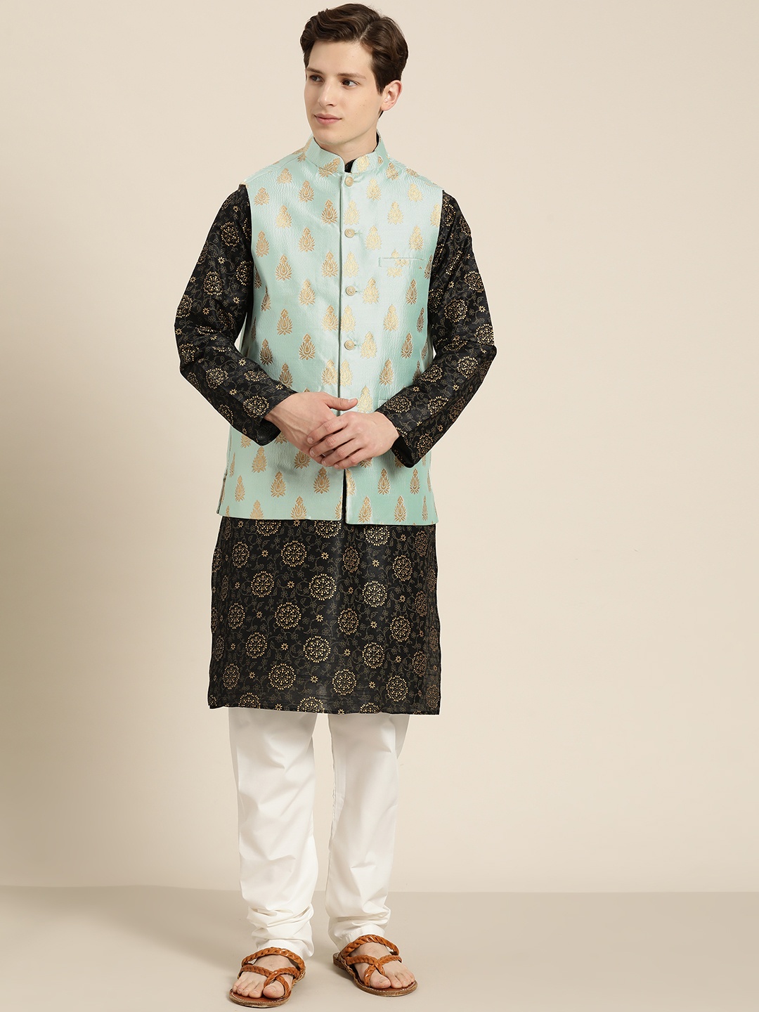 

SOJANYA Men Black & Gold Floral Print Straight Kurta Churidar & Woven Design Nehru Jacket