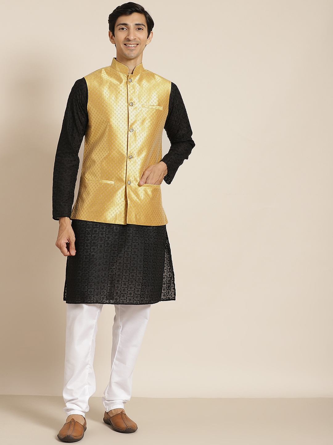 

SOJANYA Men Black Chikankari Pure Cotton Kurta with Churidar & Nehru Jacket