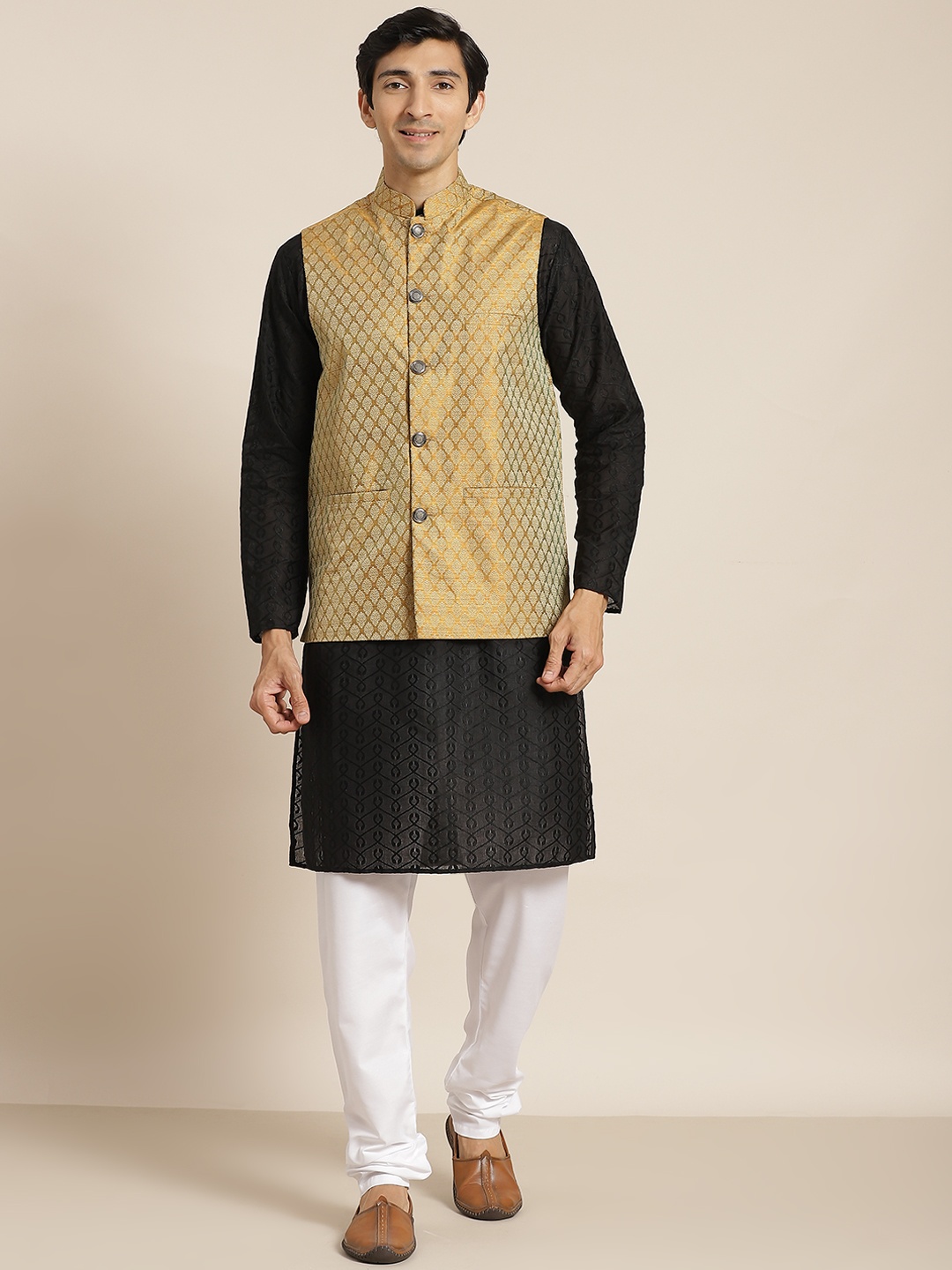 

SOJANYA Men Black Chikankari Pure Cotton Kurta with Churidar & Nehru Jacket