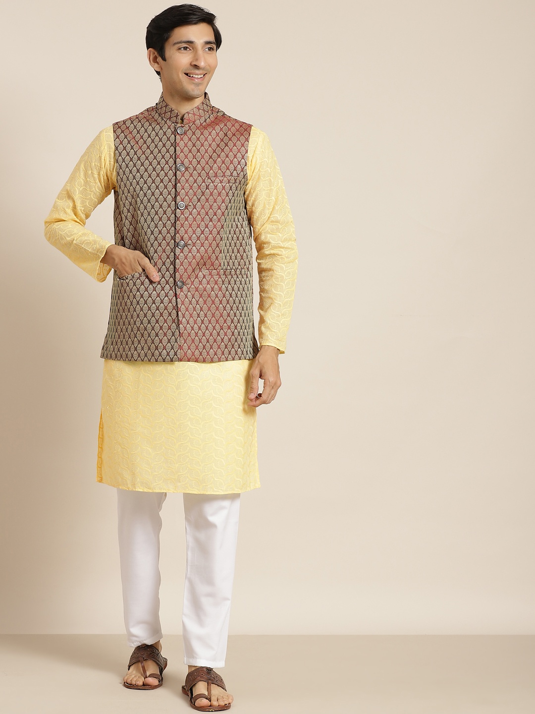 

SOJANYA Men Yellow Chikankari Pure Cotton Kurta with Churidar & Nehru Jacket