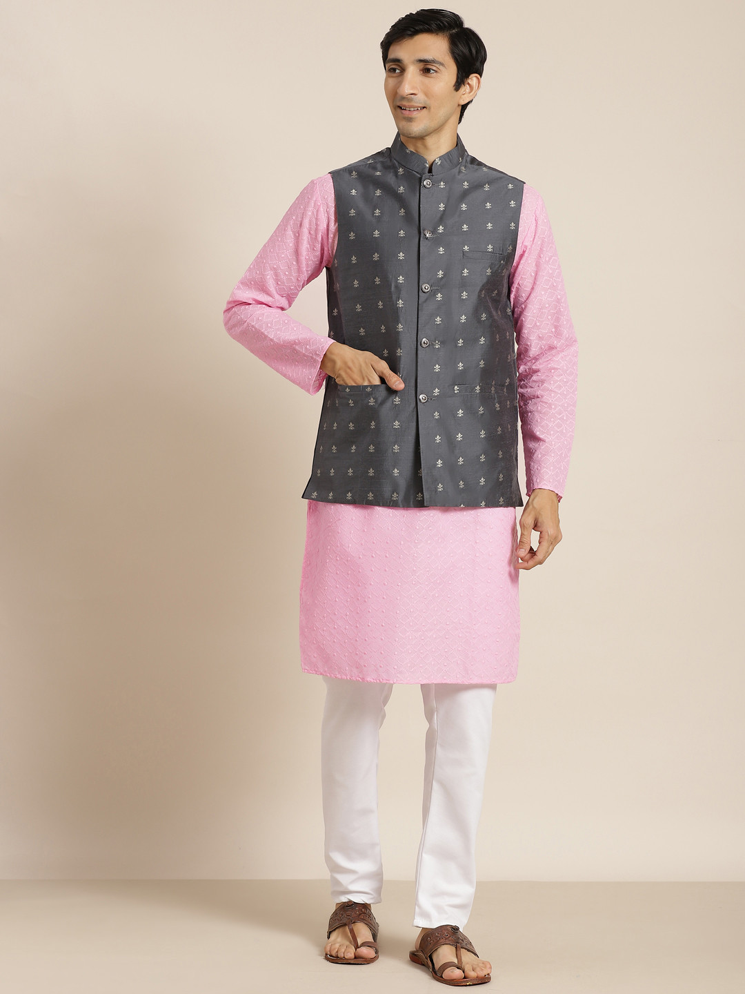 

SOJANYA Men Pink Chikankari Pure Cotton Kurta with Churidar & Nehru Jacket