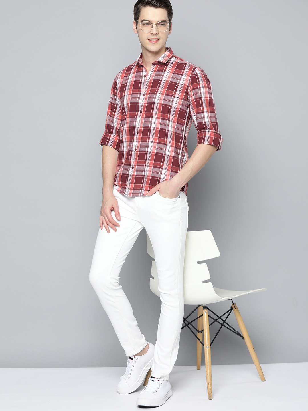 

Mast & Harbour Men Red & White Pure Cotton Tartan Checked Casual Shirt