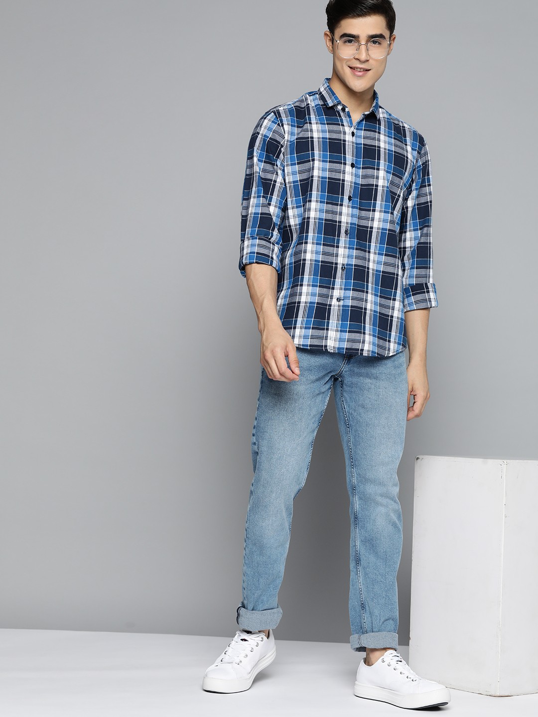 

Mast & Harbour Men Blue Pure Cotton Tartan Checks Casual Shirt