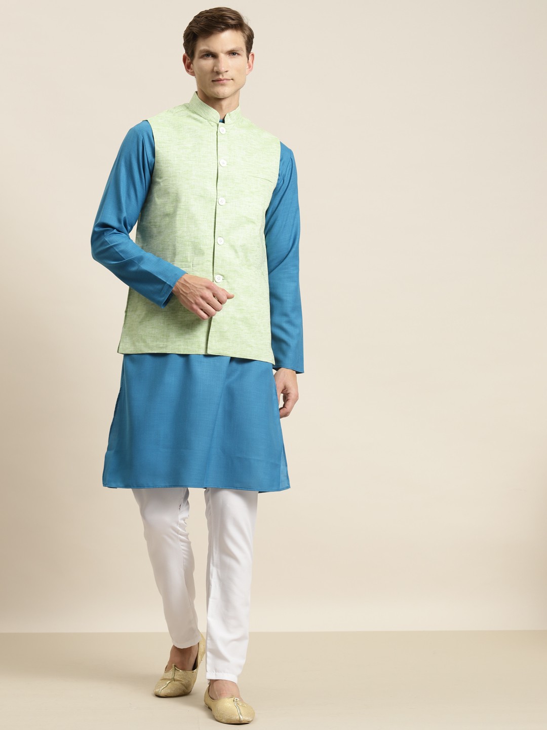 

SOJANYA Men Blue & Green Kurta with Churidar & Nehru Jacket