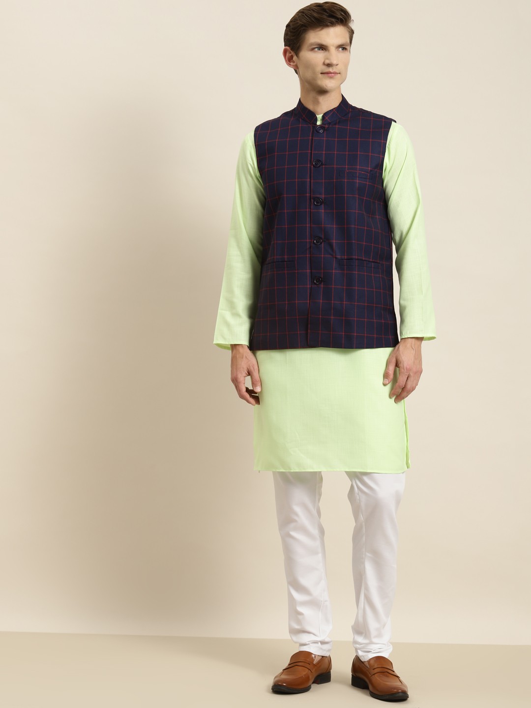 

SOJANYA Men Green & White Solid Kurta with Churidar & Nehru Jacket