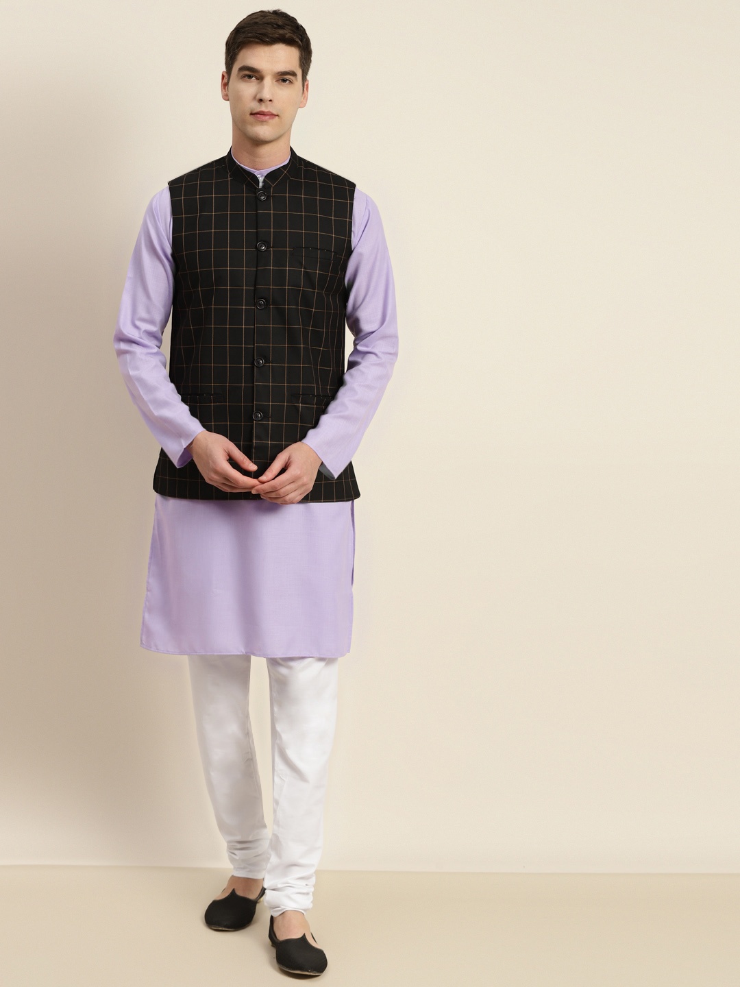 

SOJANYA Men Lavender & Black Kurta with Churidar & Nehru Jacket