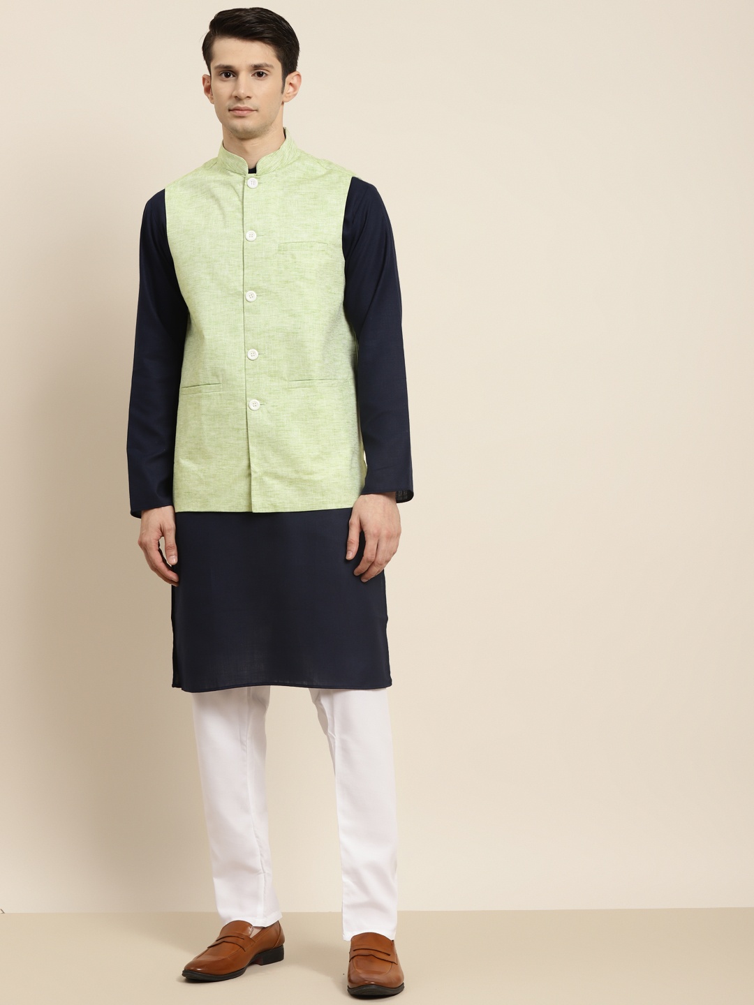 

SOJANYA Men Navy Blue & Green Kurta with Churidar & Nehru Jacket