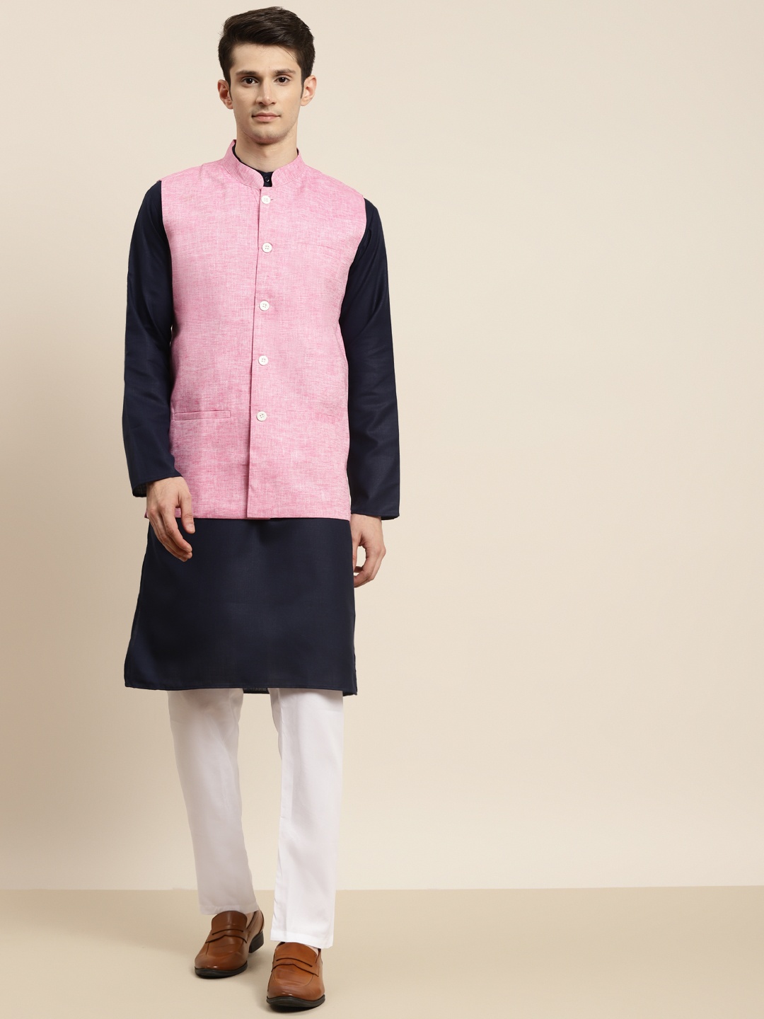 

SOJANYA Men Navy Blue & Pink Kurta with Churidar & Nehru Jacket