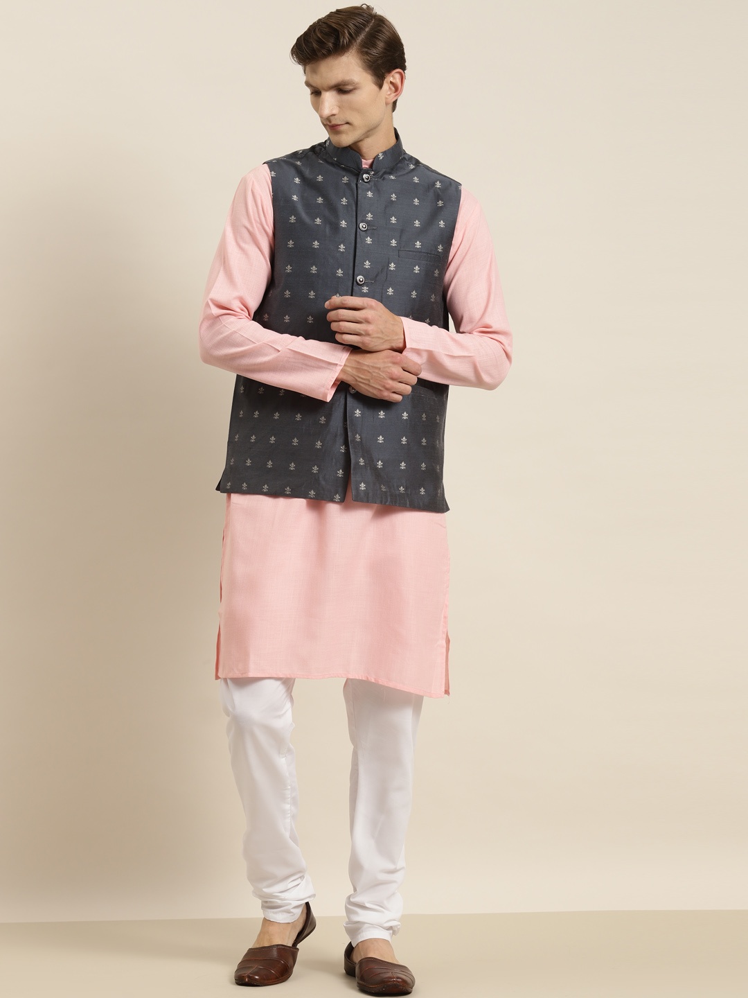 

SOJANYA Men Pink & Navy Blue Kurta with Churidar & Nehru Jacket