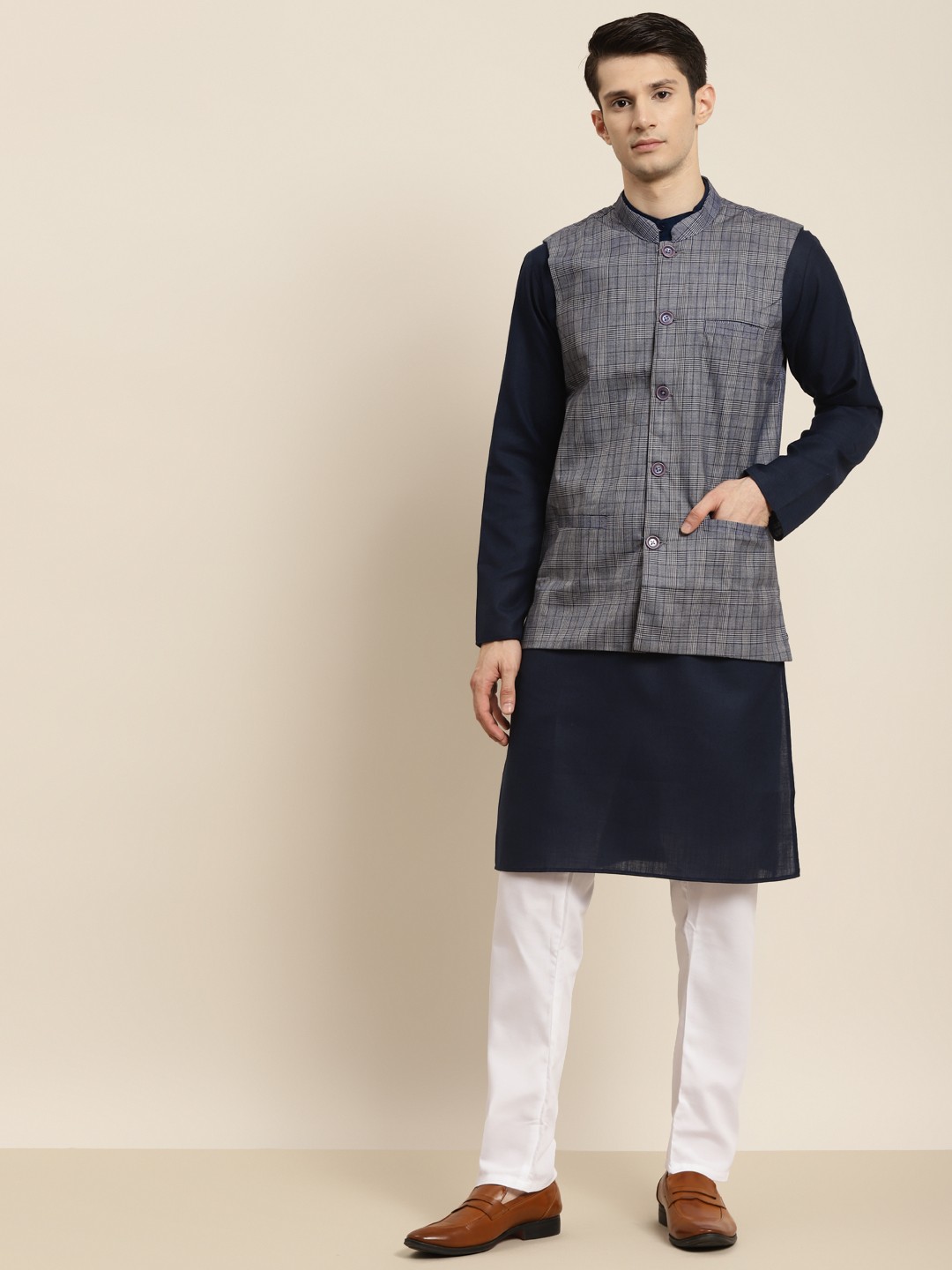

SOJANYA Men Navy Blue & Grey Kurta with Churidar & Nehru Jacket