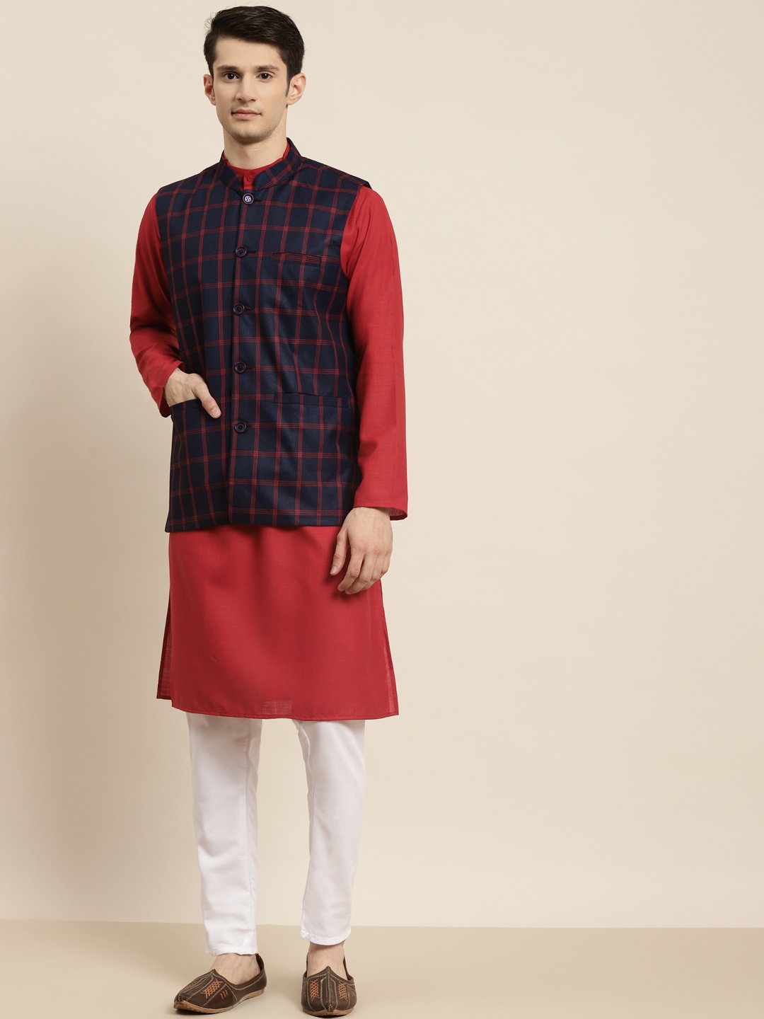 

SOJANYA Men Red & Navy Blue Kurta with Churidar & Nehru Jacket