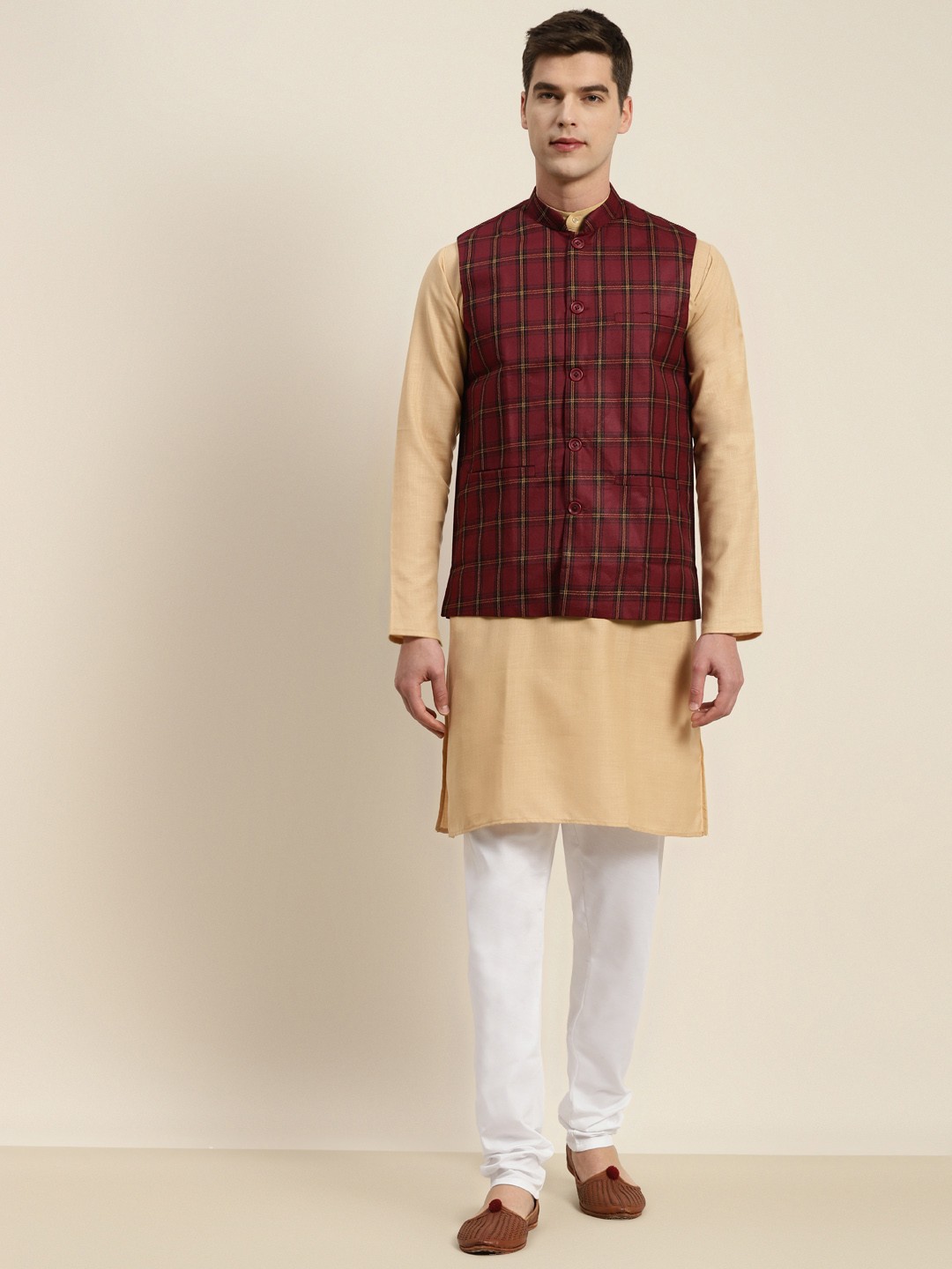 

SOJANYA Men Golden & Maroon Kurta with Churidar & Nehru Jacket, Gold