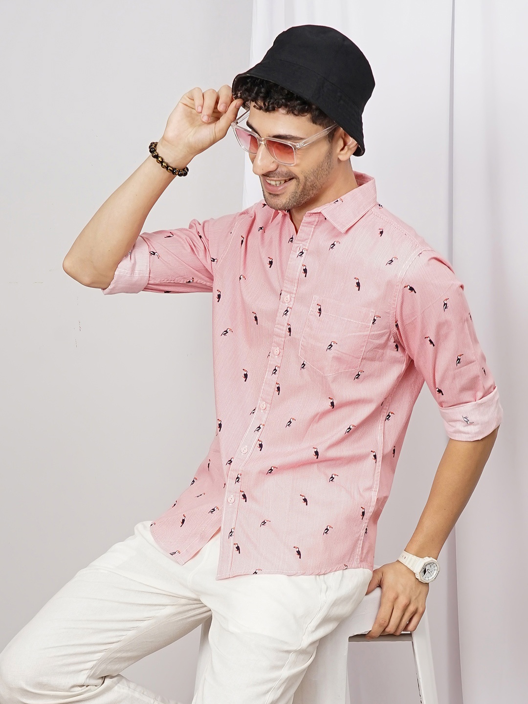 

The Indian Garage Co Men Pink & Black Comfort Striped Cotton Shirt