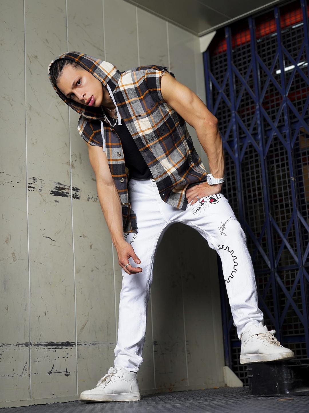 

The Indian Garage Co Men Cream & Grey Comfort Checked Cotton Raw Edge Hooded Shirt