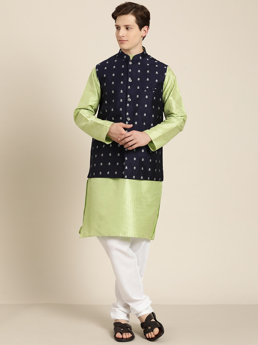 

SOJANYA Men Green & Beige Thread Work Straight Kurta Churidar & Nehru Jacket