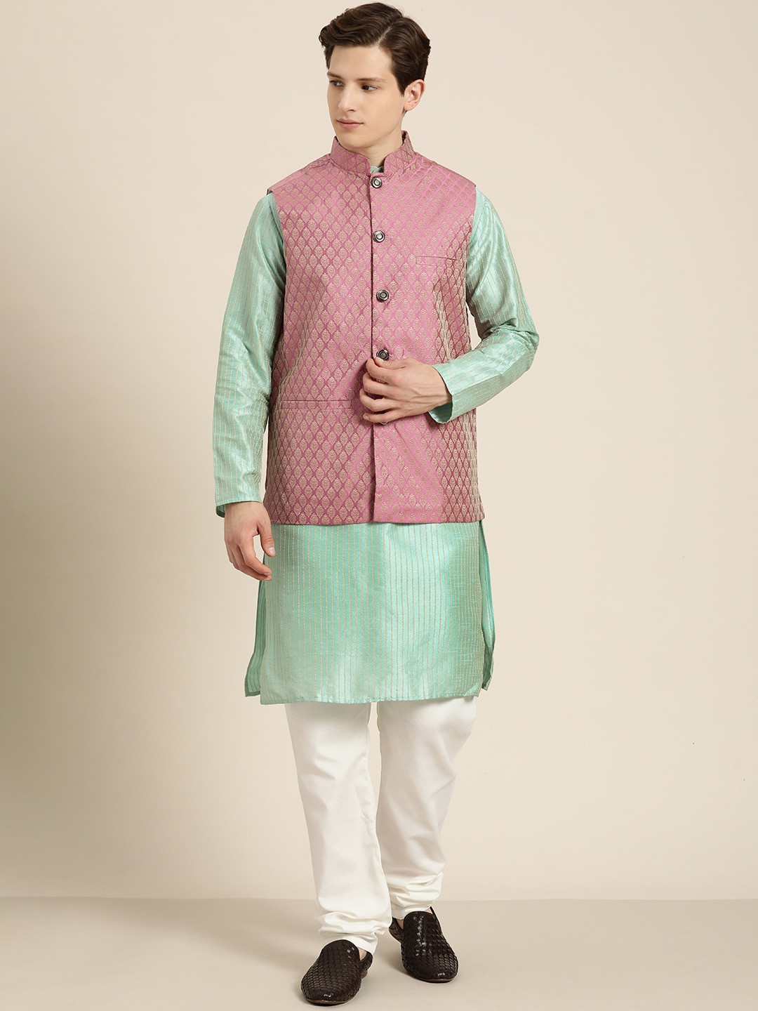 

SOJANYA Men Sea Green & Beige Thread Work Straight Kurta Churidar with Nehru Jacket