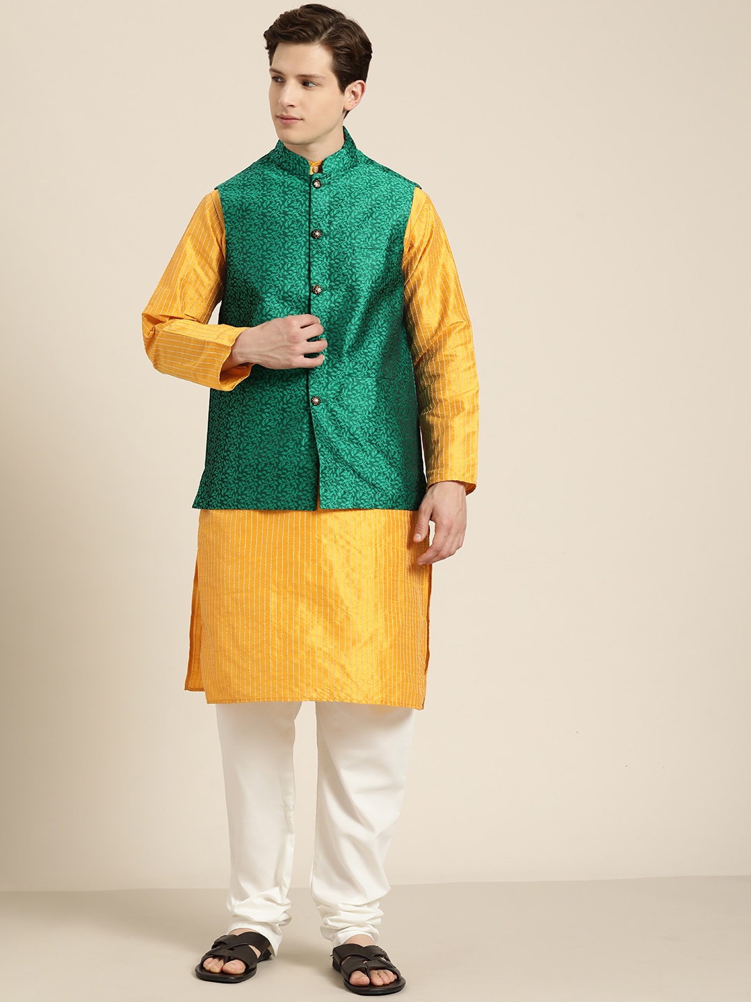 

SOJANYA Men Mustard Yellow Striped Kurta with Pyjamas & Nehru Jacket