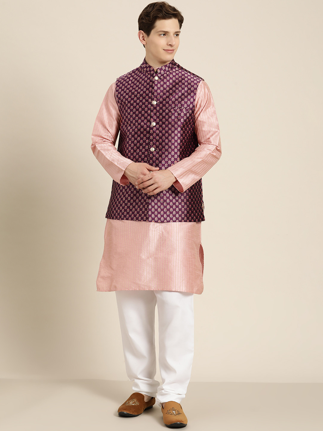 

SOJANYA Men Pink Striped Kurta with Pyjamas & Nehru Jacket