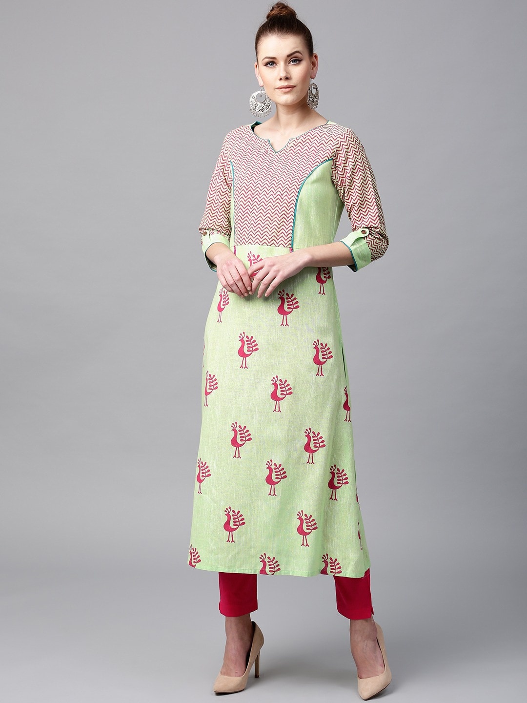 

Tulsattva Women Green Floral Printed Patchwork Cotton Kurta