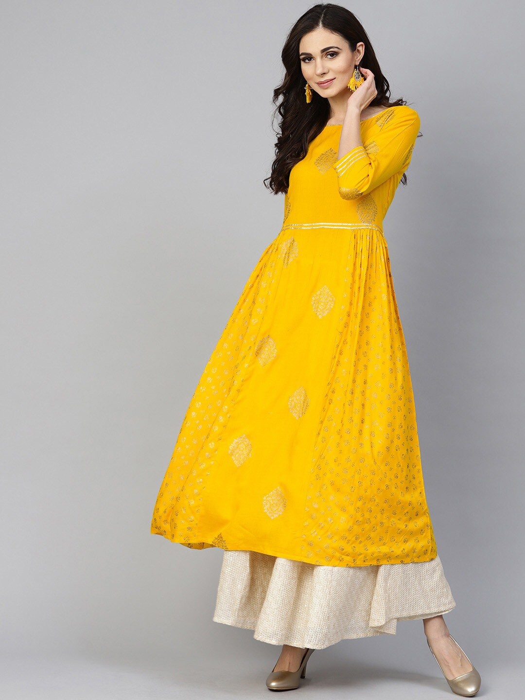 

Tulsattva Women Yellow Ethnic Motifs Keyhole Neck Anarkali Kurta