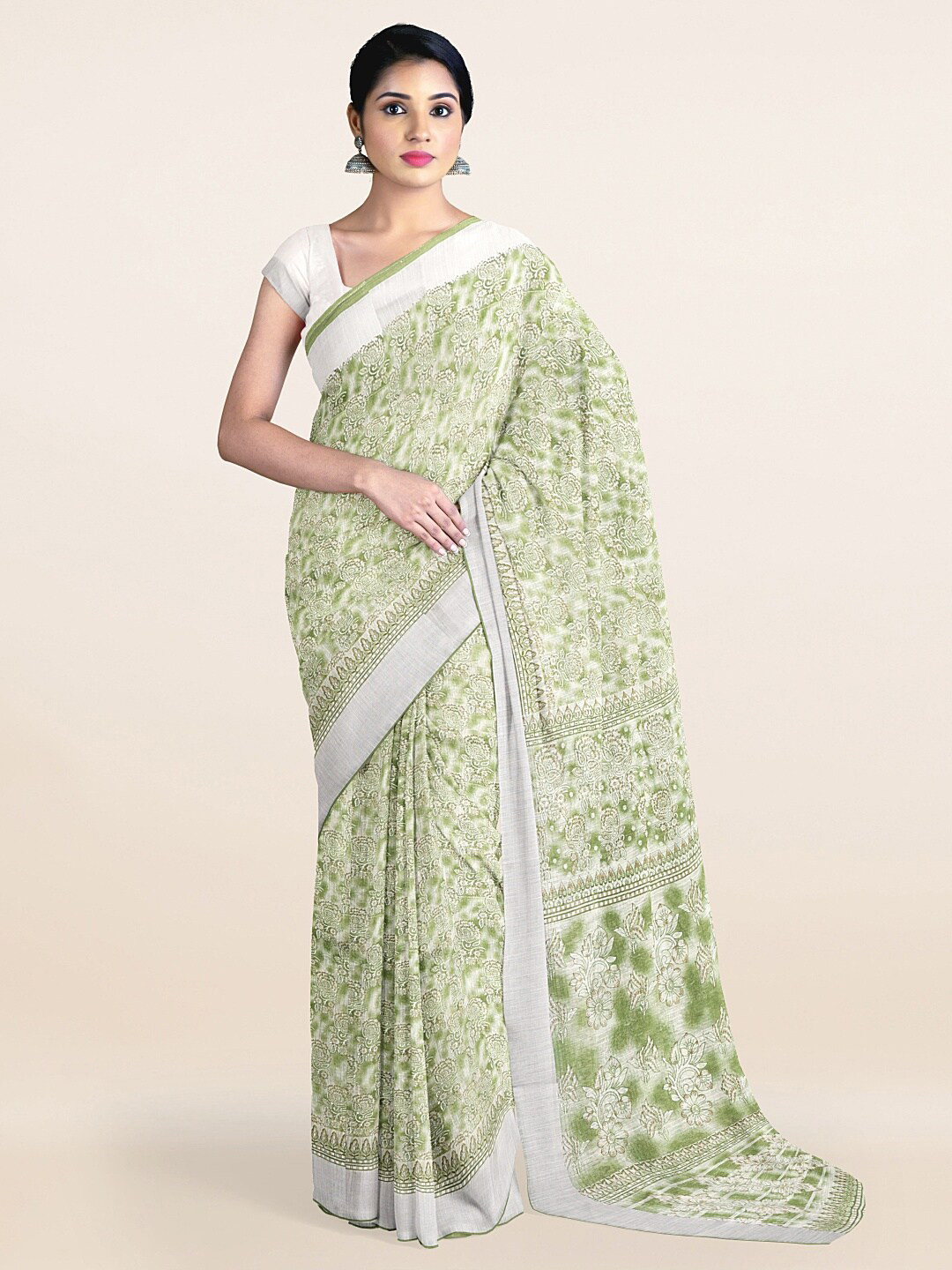 

Pothys Green & Silver-Toned Ethnic Motifs Saree