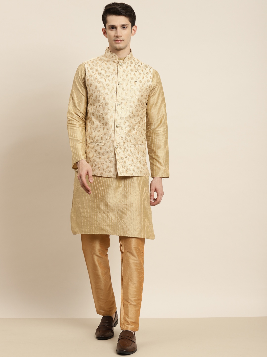 

SOJANYA Men Golden & Beige Kurta with Churidar & Nehru Jacket, Gold