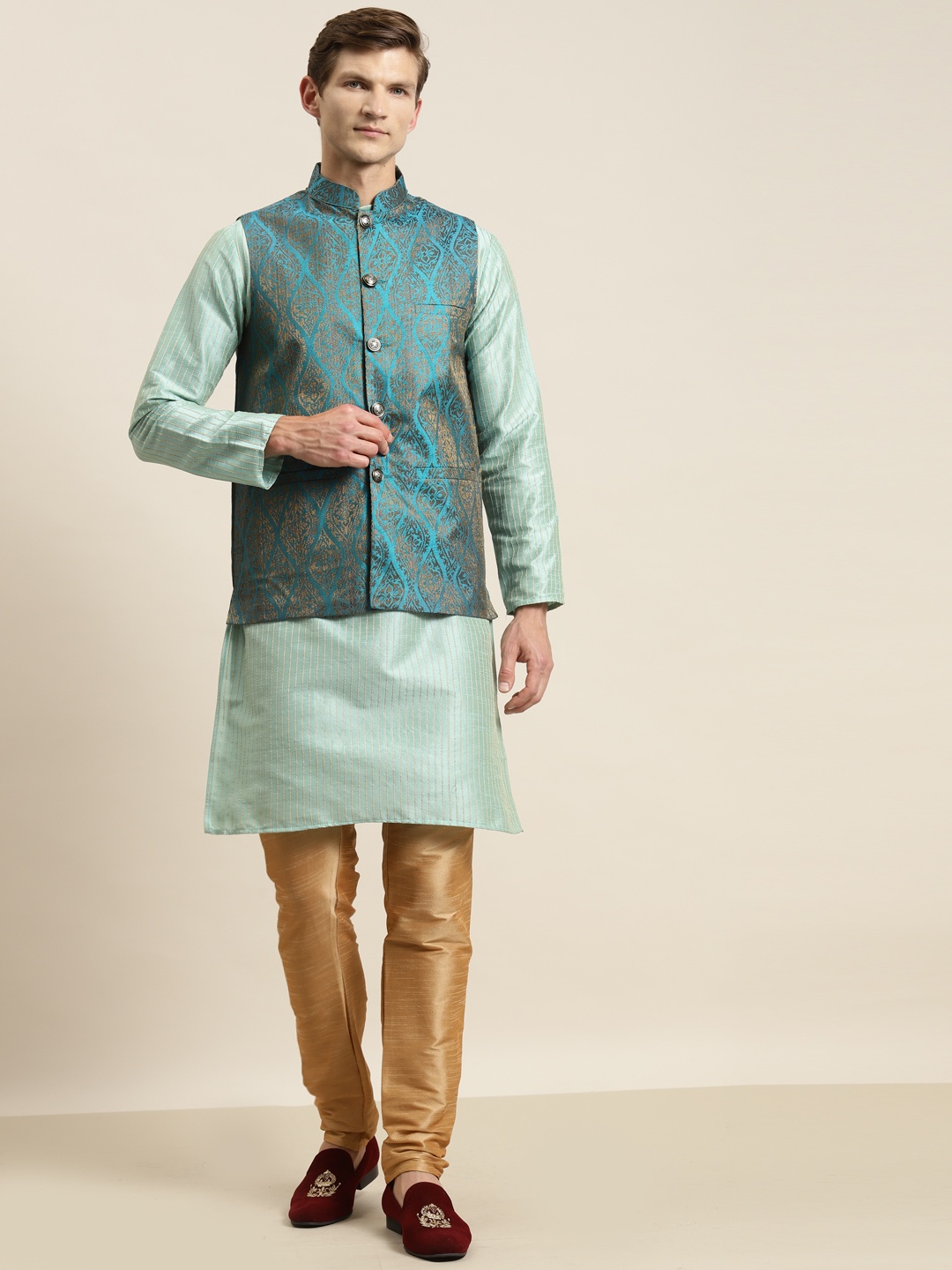 

SOJANYA Men Sea Green Striped Kurta with Churidar & Nehru Jacket