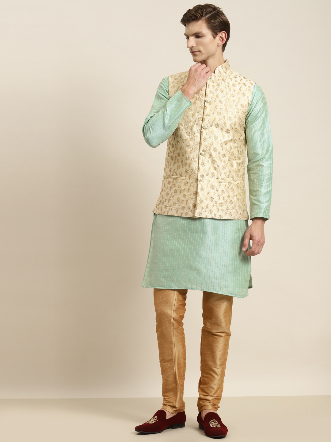 

SOJANYA Men Sea Green Striped Kurta with Churidar & Nehru Jacket