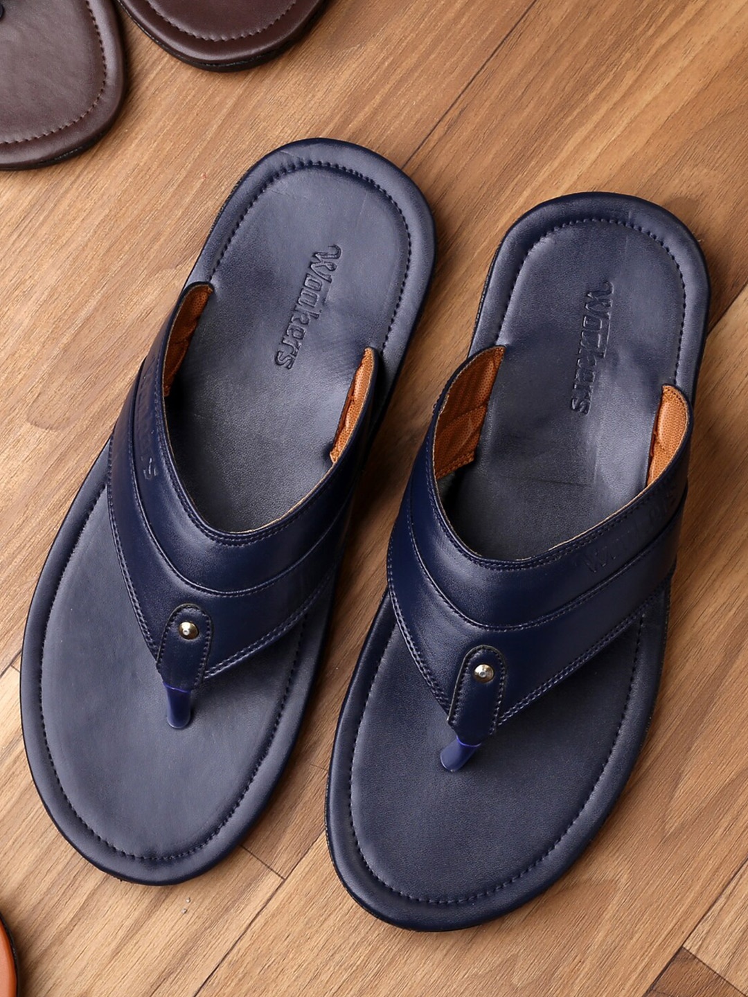 

Woakers Men Blue Thong Flip-Flops